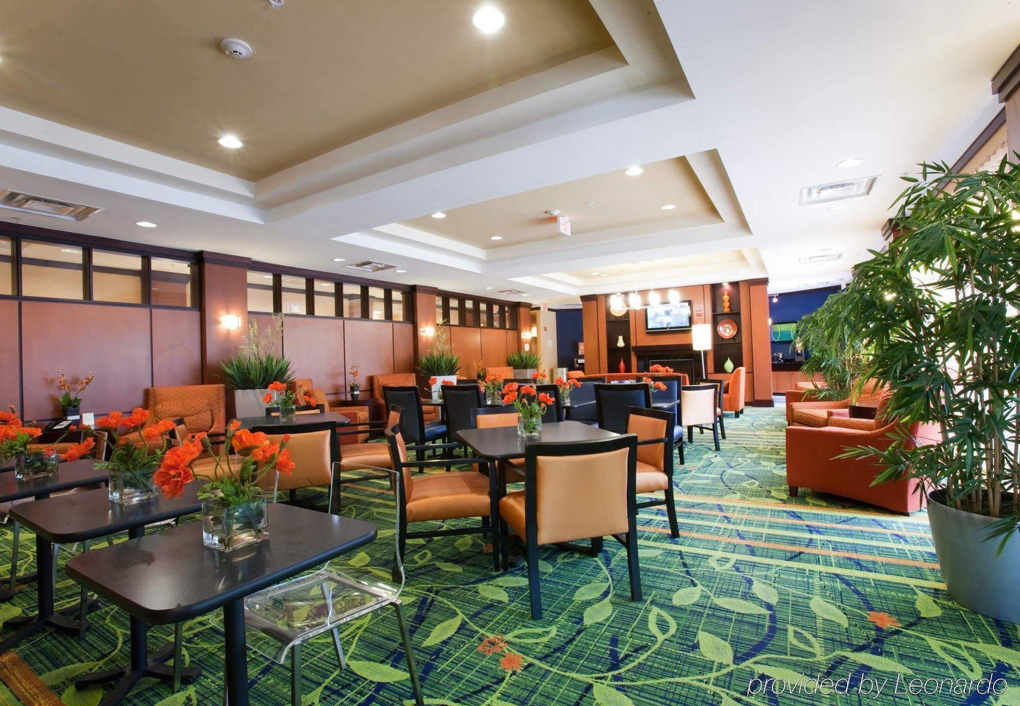 Fairfield Inn & Suites By Marriott Houston Conroe Restaurant photo